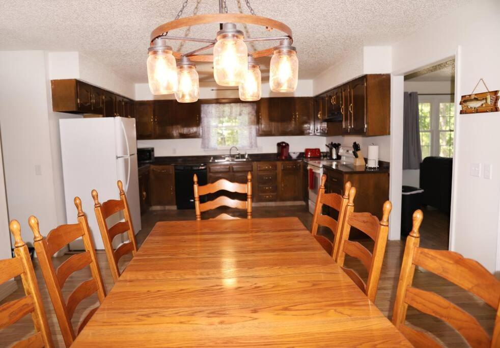 3 Bedroom Vacation Home Next To Silver Dollar City Branson Zewnętrze zdjęcie